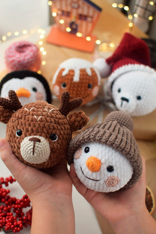 Christmas Decorations Crochet Pattern
