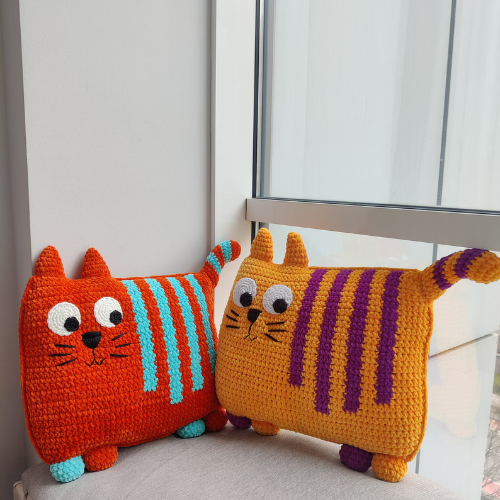 Cat Pillow Crochet Pattern