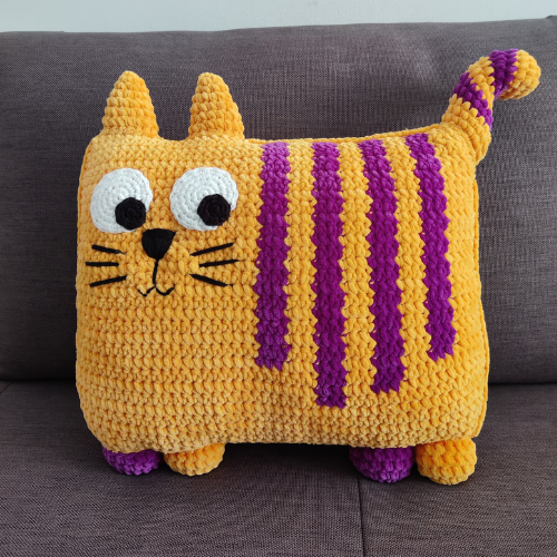 Cat Pillow Crochet Pattern