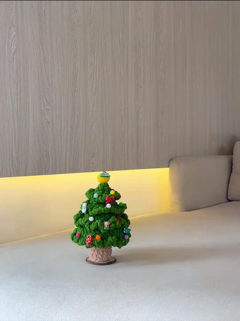 4-Layer Christmas Tree Crochet Pattern