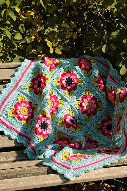 Roses Blanket Crochet Pattern