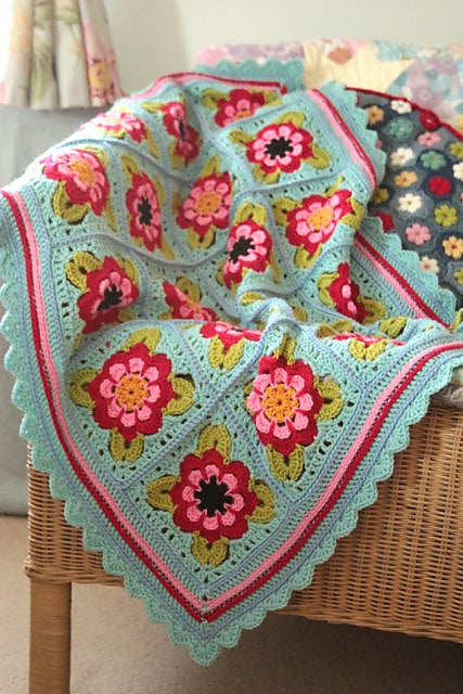 Roses Blanket Crochet Pattern