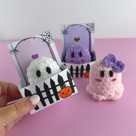Mini Ghosts Crochet Pattern