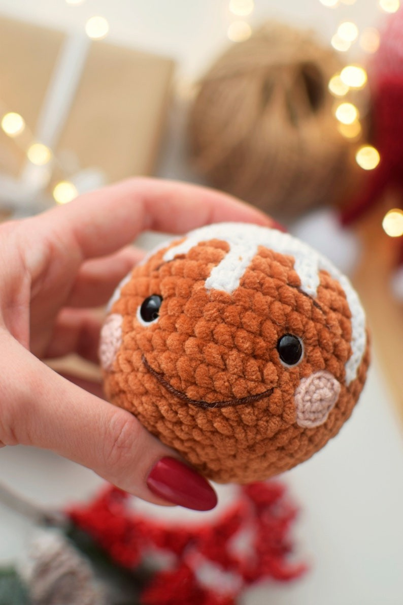 Christmas Decorations Crochet Pattern