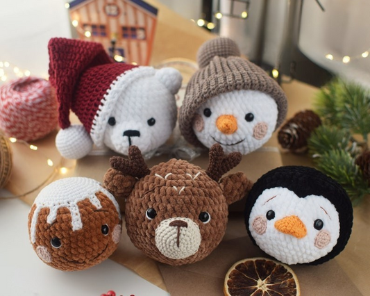 Christmas Decorations Crochet Pattern