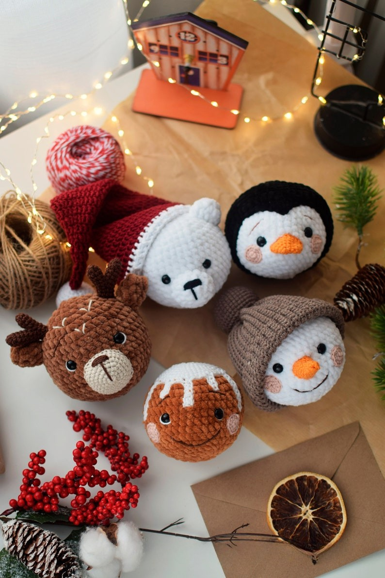 Christmas Decorations Crochet Pattern