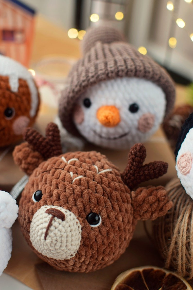 Christmas Decorations Crochet Pattern