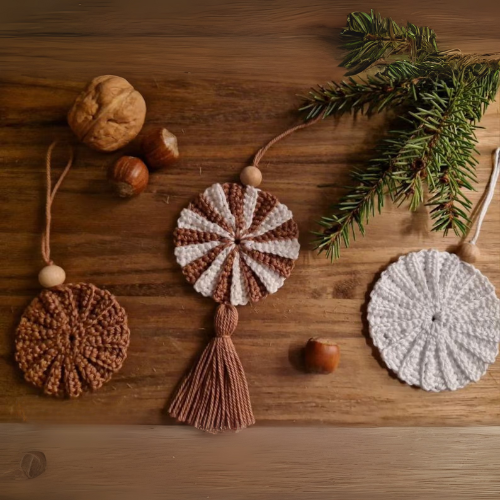 Round Decorations Crochet Pattern