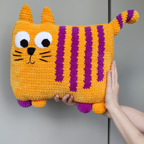 Cat Pillow Crochet Pattern