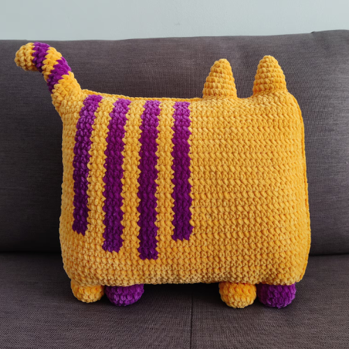 Cat Pillow Crochet Pattern