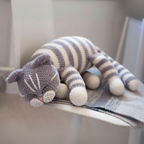 Sleeping Kitty Crochet Pattern