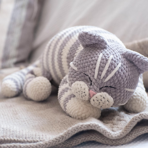 Sleeping Kitty Crochet Pattern
