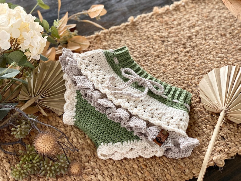 Vintage Baby Bloomers Skirt Crochet Pattern