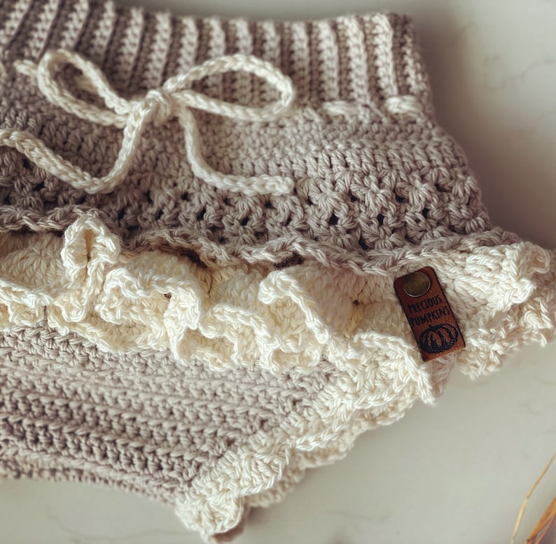 Vintage Baby Bloomers Skirt Crochet Pattern