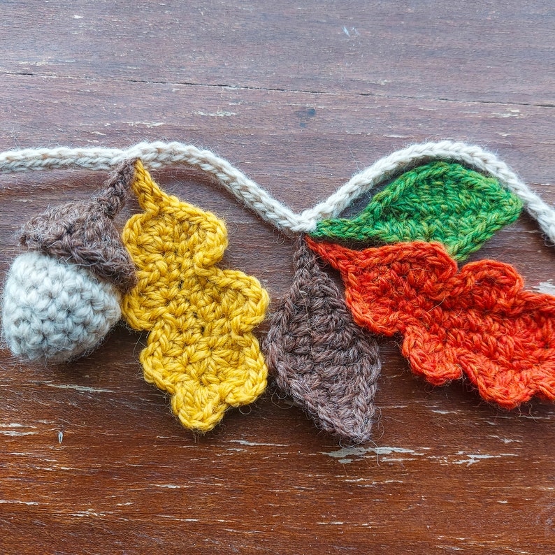 Fall Garland Crochet Pattern