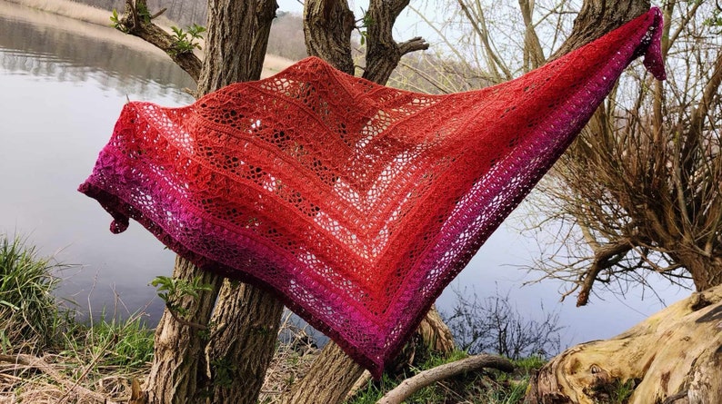 Lace Triangle Scarf Crochet Pattern