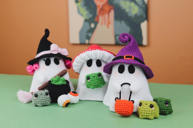 Halloween Ghost Dolls Crochet Pattern