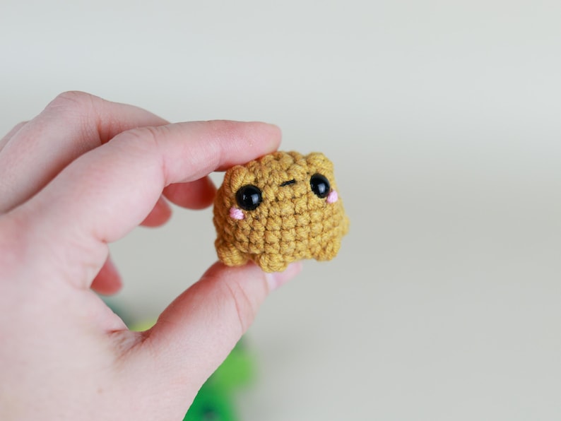 Cute Tiny Frog Crochet Pattern