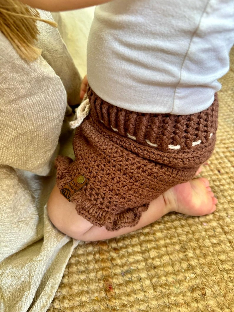 Easy Baby Shorts Crochet Pattern