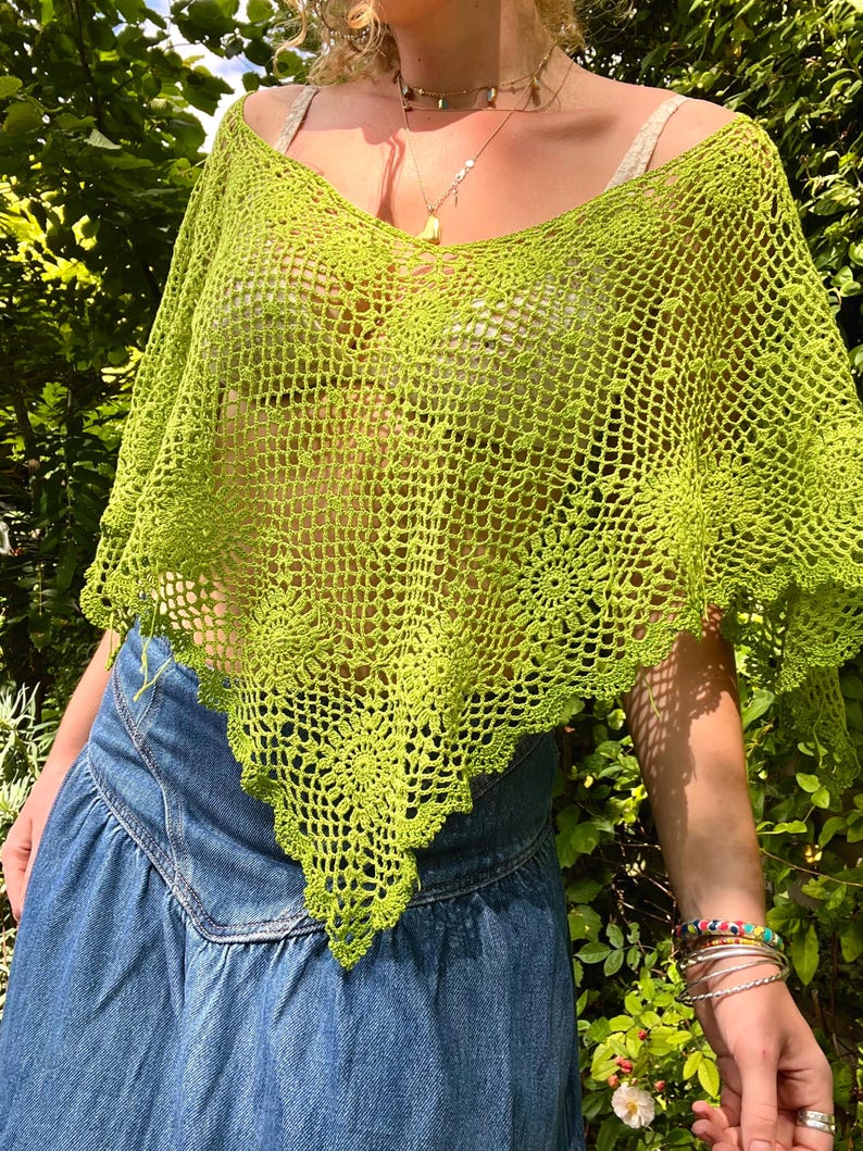 Lace Clover Poncho Crochet Pattern