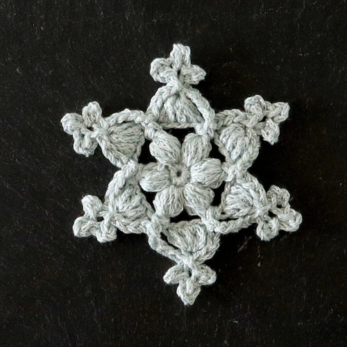 Star Snowflake Crochet Pattern